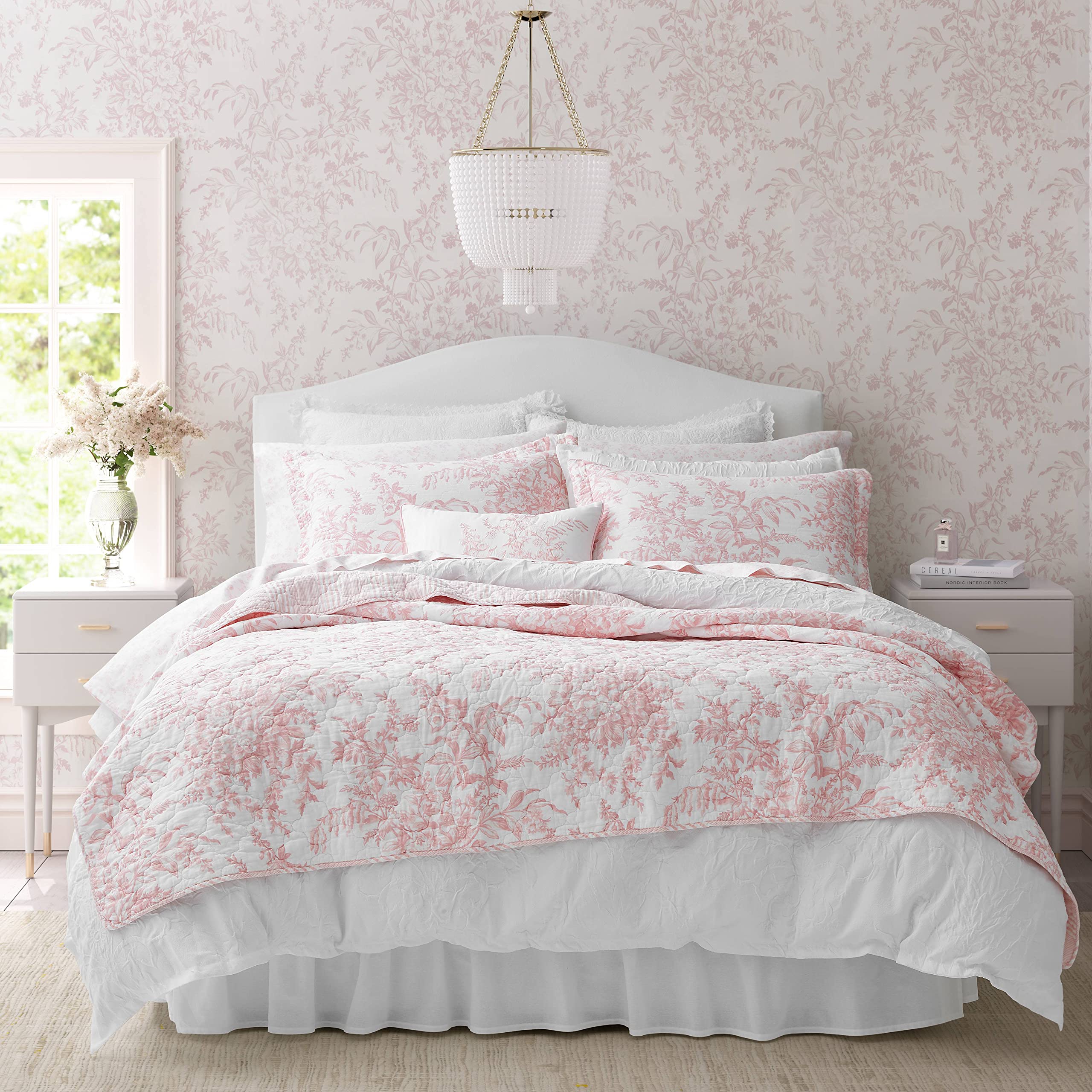 Laura Ashley - Twin Quilt Set, Soft & Reversible Cotton Floral Bedding with a Medium Weight Feel, 2 Piece Bed Set with Matching Pillowcase (Bedford Pink) Retail $79.00