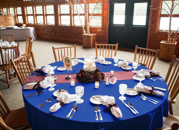 Pack Royal Blue Round Tablecloths - 120 Inch Polyester