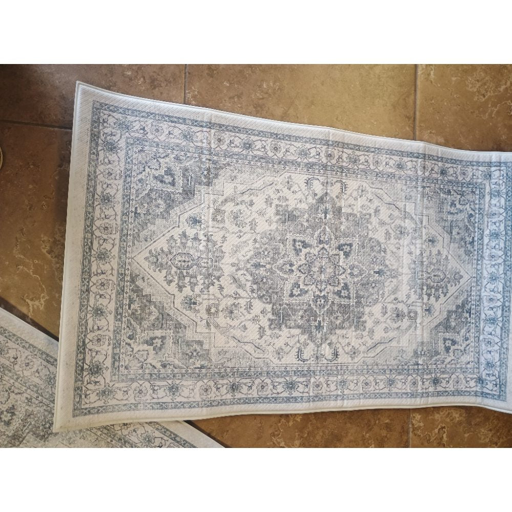 Set of 2 Vintage Style Medallion Runner Rugs Blue and White