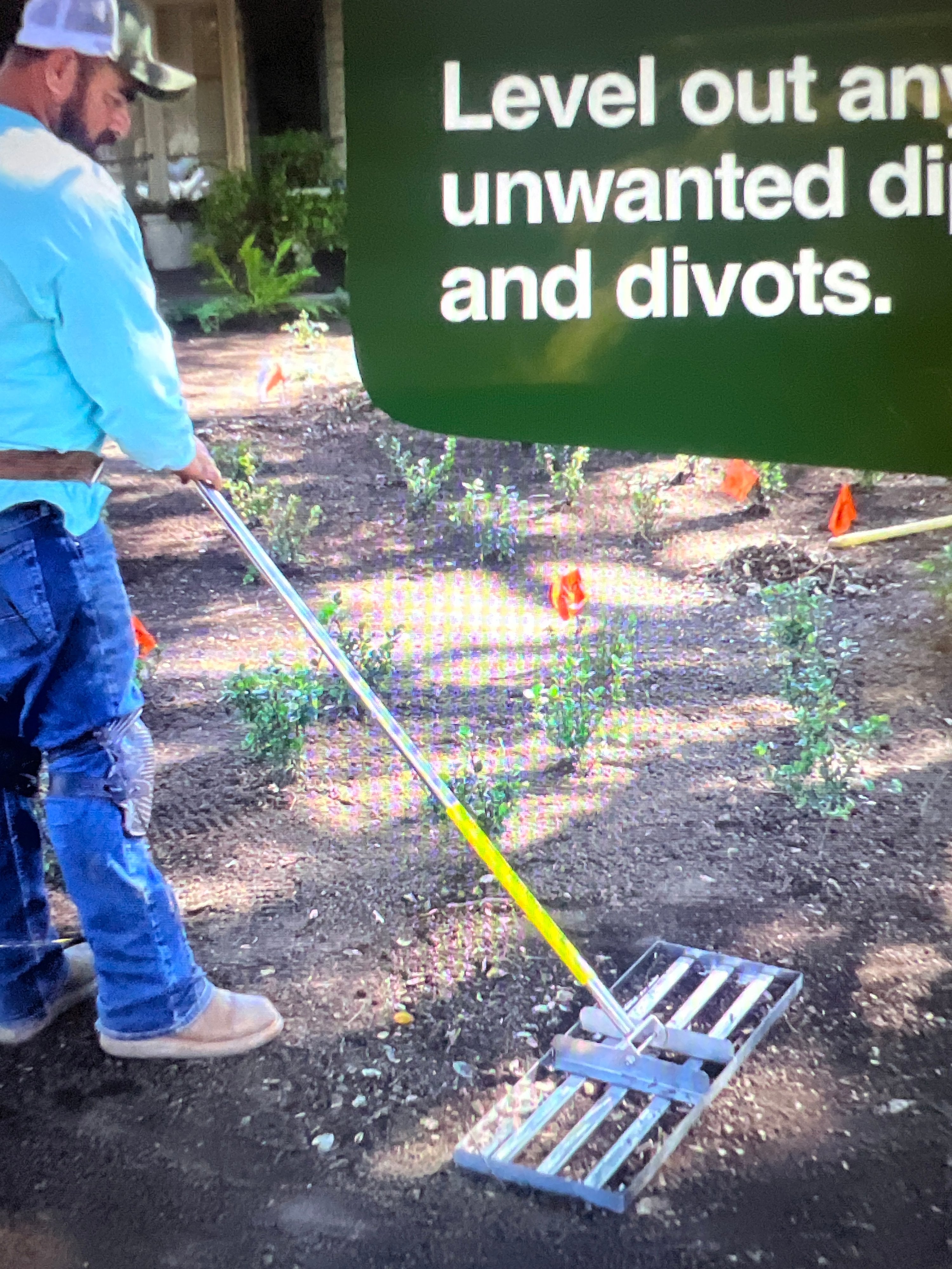 Rocklin 30 inch Lawn Leveling Rake Stainless Steel Handle Ground Plate - Image 2