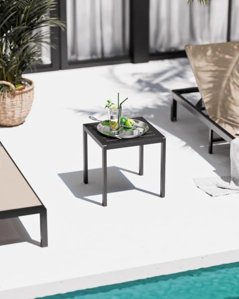 WOAJNQO Outdoor Side Table Retail $69.00 - Image 2