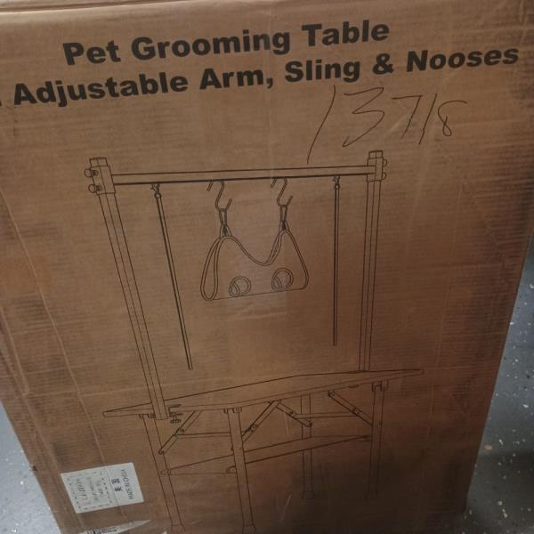 Foldable Pet Grooming Table 35.5 L x 23.6 W x 30 H with Adjustable 33.5 Arm and Tray
