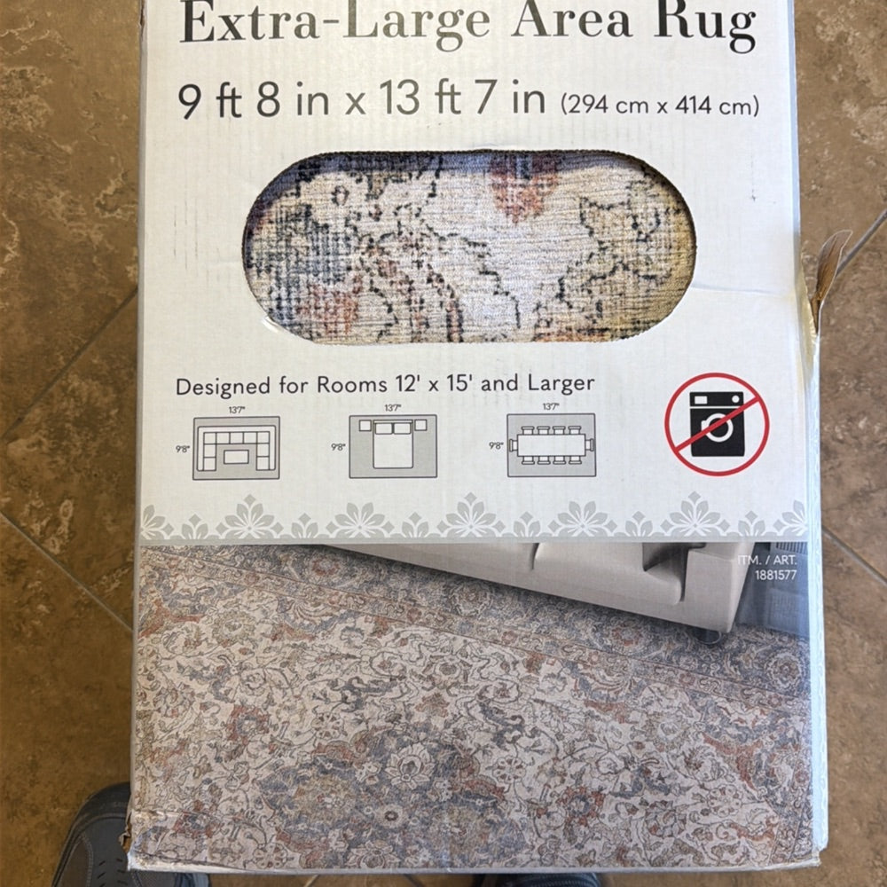 Multi-color Chenille Area Rug 9 ft 8 in x 13 ft 7 in with Intricate Pattern