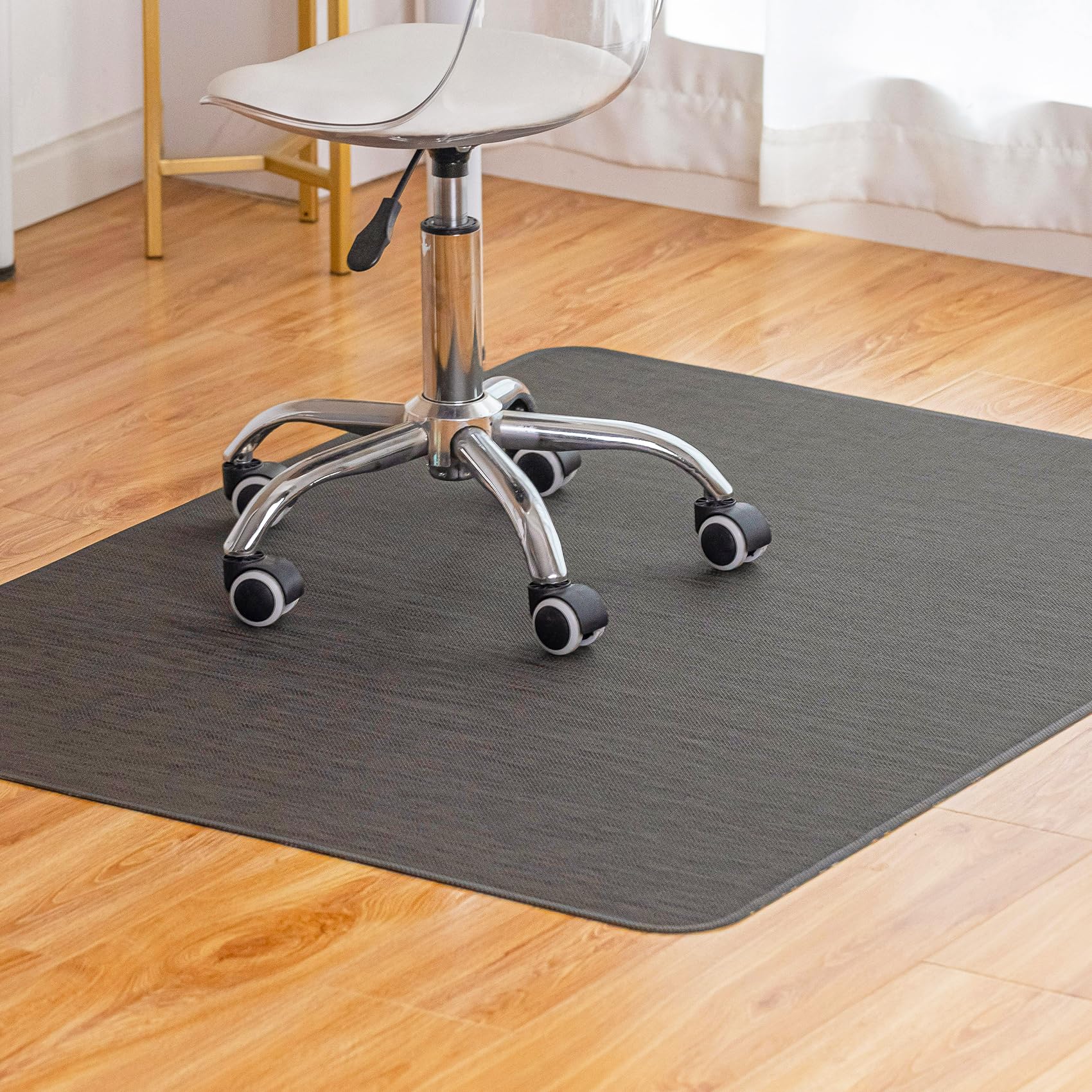 BARoyal Hardwood Floor Chair Mat 36x48 Espresso Retail $36.00