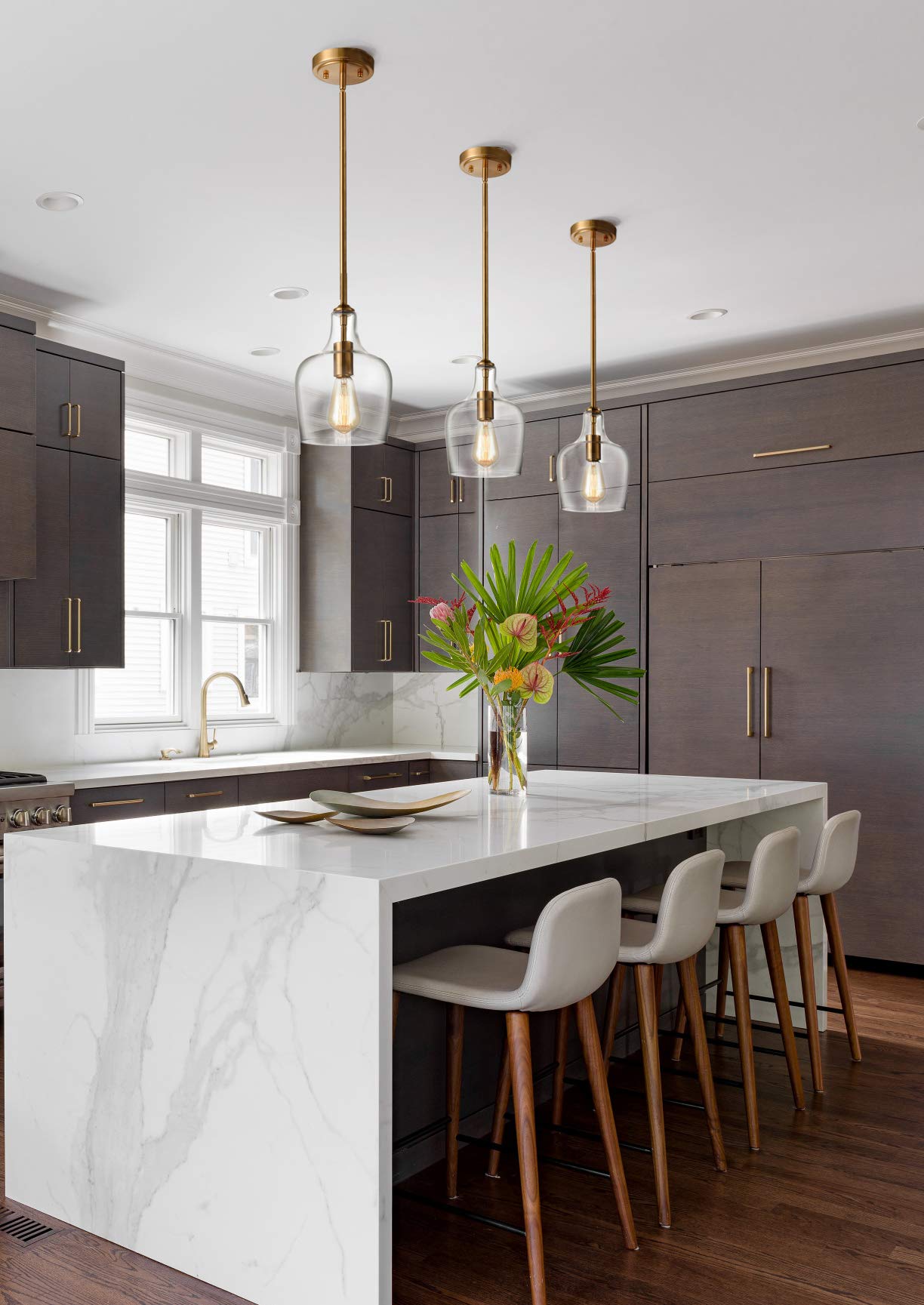 JEENKAE Modern Brass Glass Kitchen Pendant Lighting Rod-Hung Gold Pendant Light, 1-Light-1 Retail $83.00