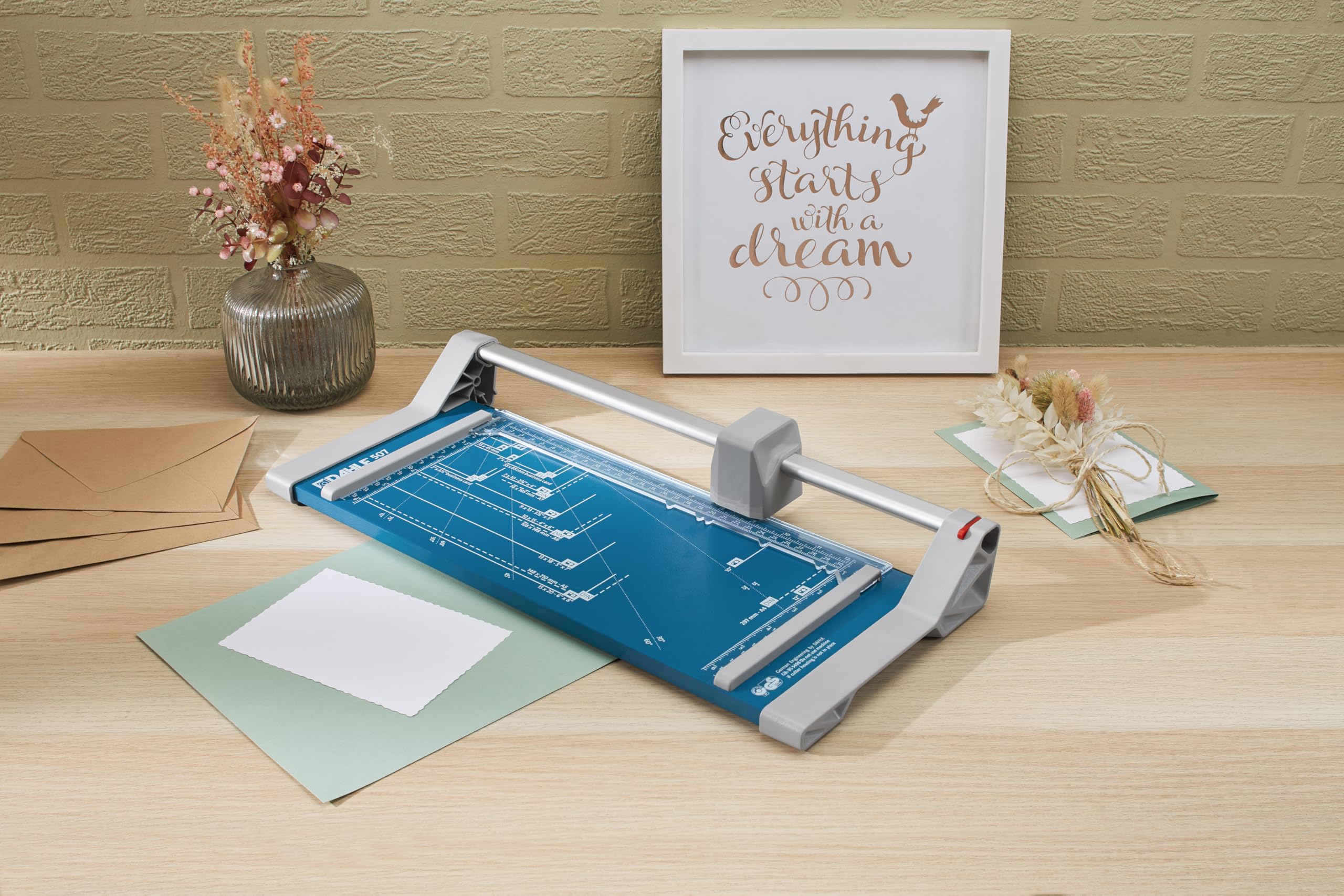 Cut 7-Sheet Capacity Rotary Paper Trimmer - Blue