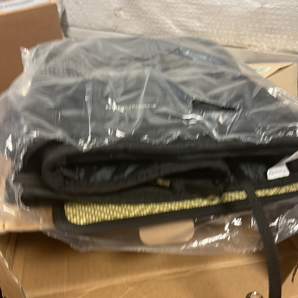 Open-Box New FUKUMARU Airline Approved Soft-Sided Pet Carrier w 4 Mesh Windows 15 lb Retail $32.00