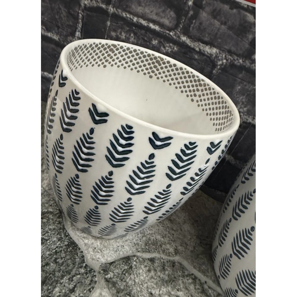New Set of 2 Ceramic Planters White w Navy Blue Leaf Pattern Retail $38.00