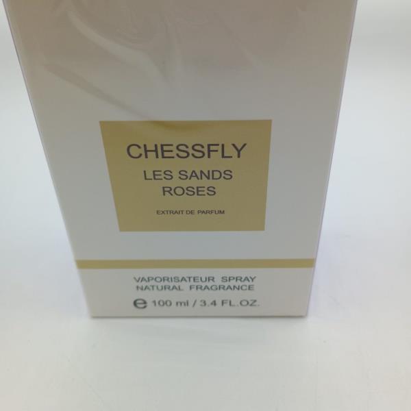 Les Sands Roses Eau de Parfum Natural Fragrance 100ml  3.4 FL.OZ. Retail $45.00