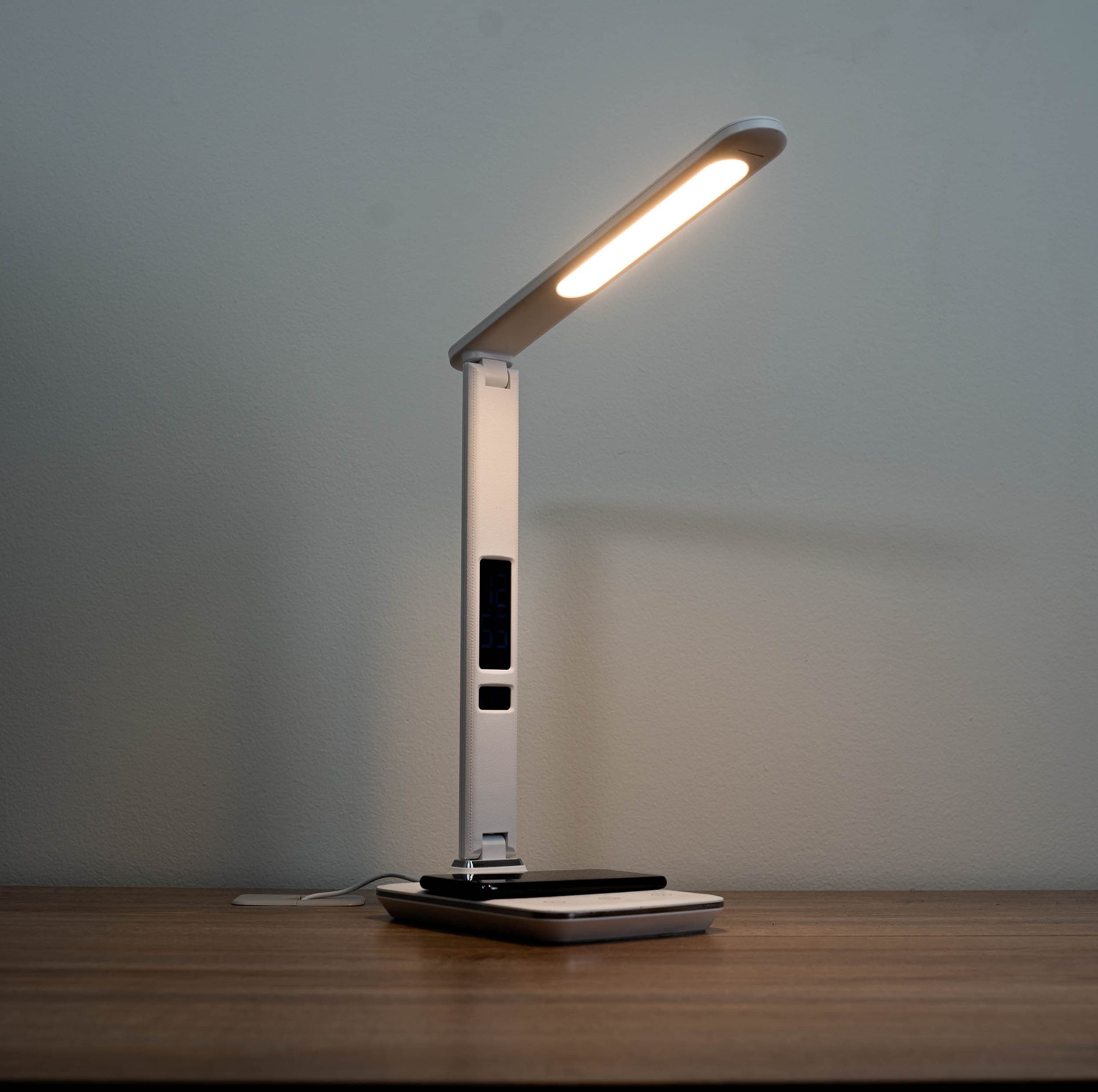 LUX LED Bright Light Therapy Sun Lamp with Alarm Clock Wireless Charging USB Port White Retail $39.00