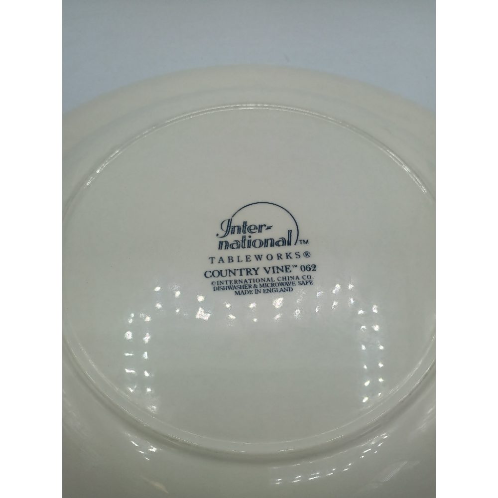 White Green Country Vine Plate 062