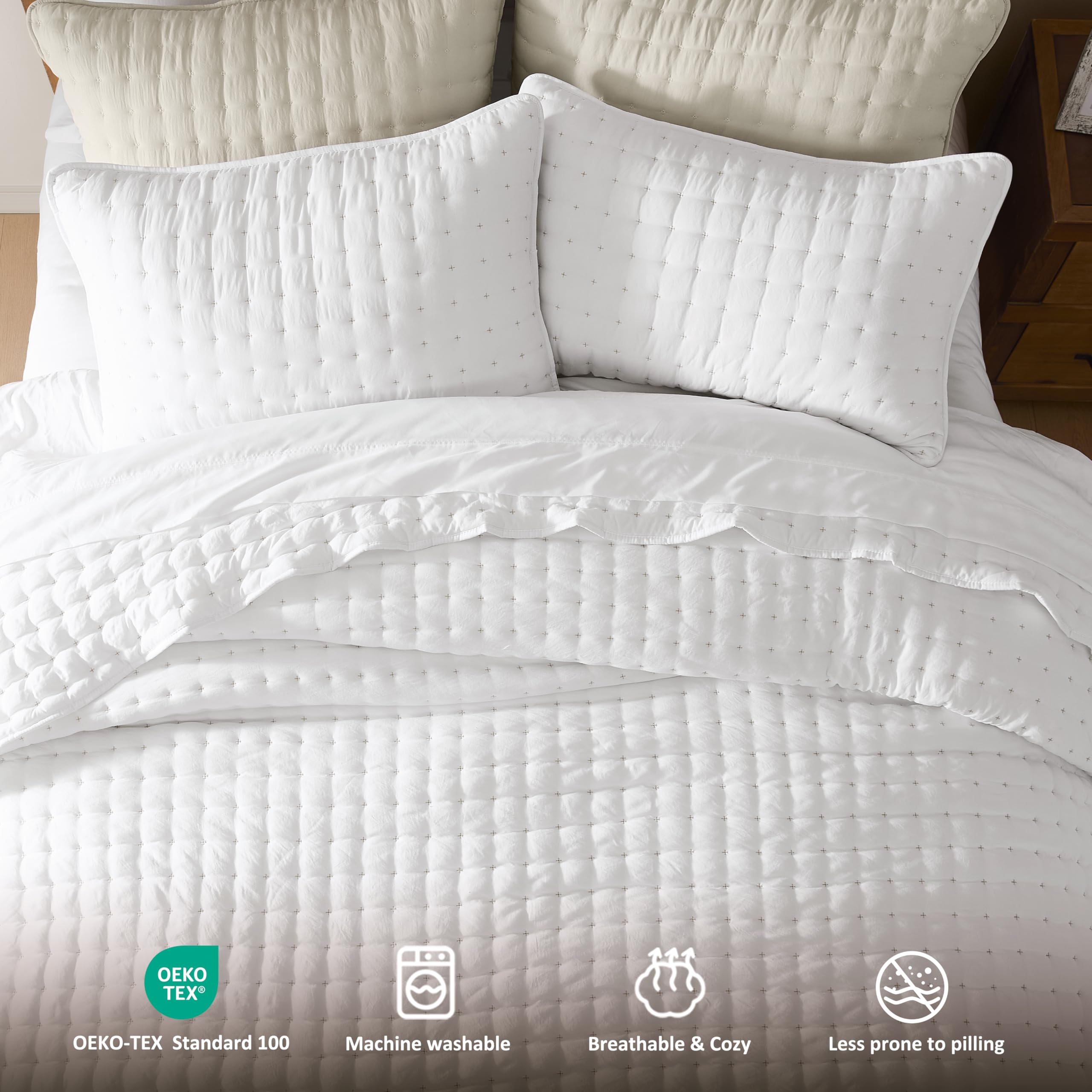 As-Is WDCOZY White Queen Size Lightweight Soft Quilt Bedding Set with Shams 3 Pieces Retail $44.00