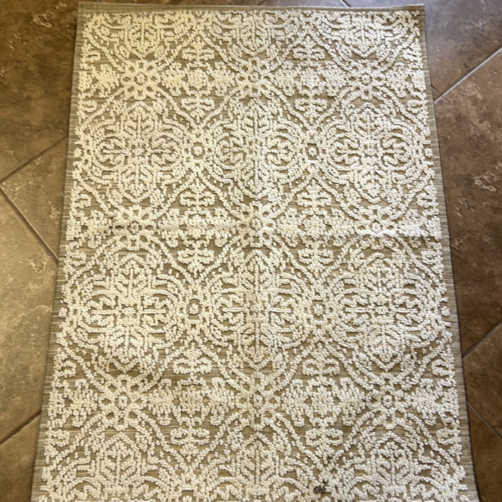 Mohawk Home Lancaster Beige Damask Stain Resistant Polyester Accent Rug 30 x 45
