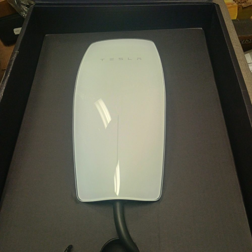 Tesla Universal Wall Connector EV Charger Level 2 48A 24 Cable $643.50 Retail $858.00