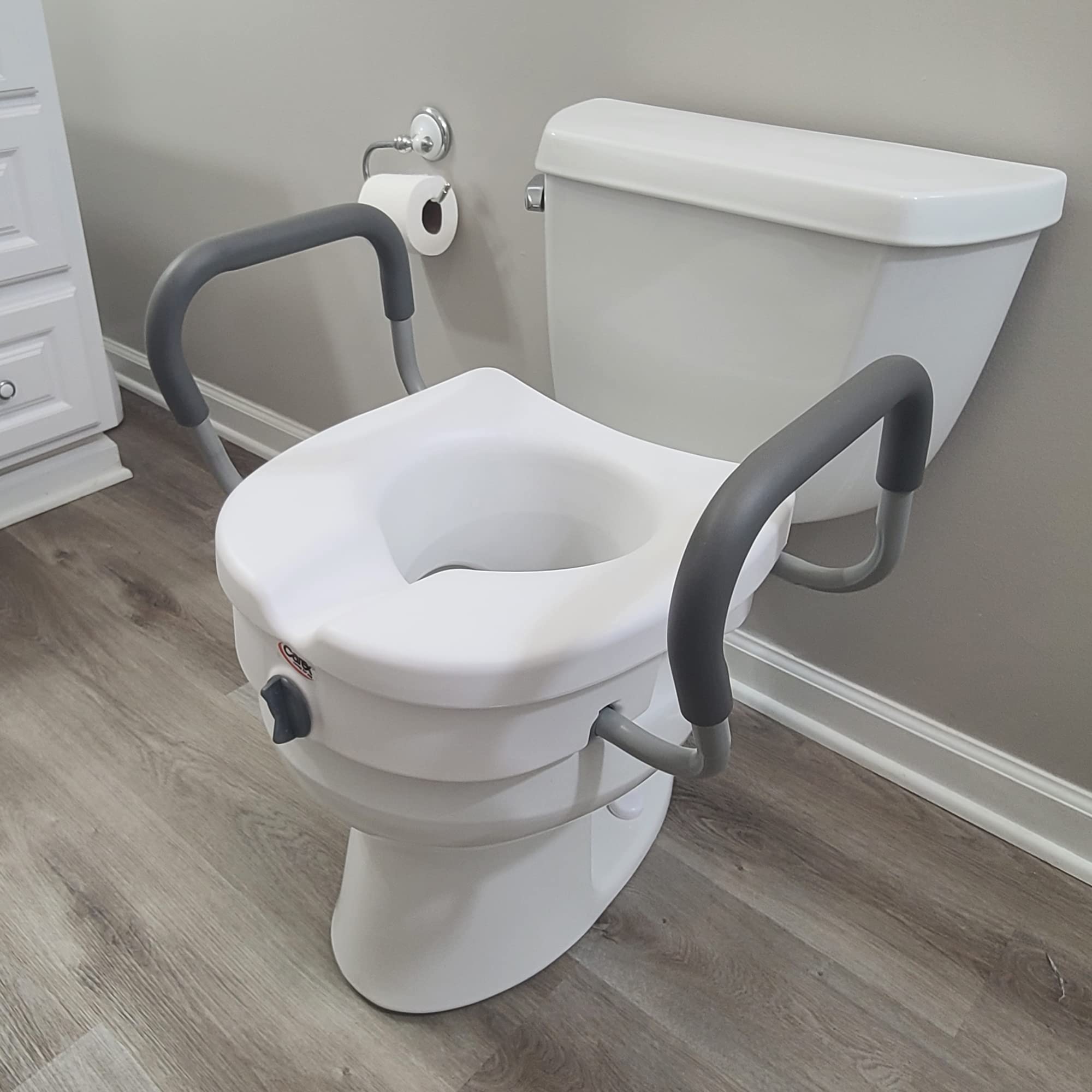 New Carex E-Z Lock 5 Raised Toilet Seat Riser with Handles For Seniors Retail $42.00