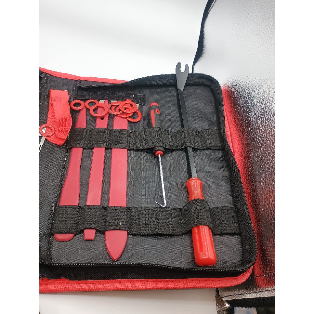 Red Auto Trim Removal Tool Kit 12x8x2in Retail $30.00