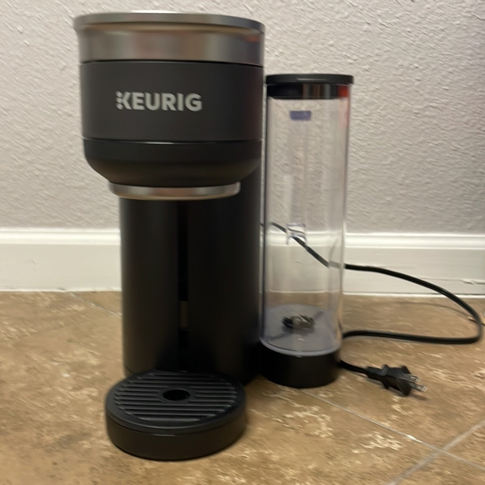 Keurig K-Crema Single Serve Coffee Maker Retail $156.00