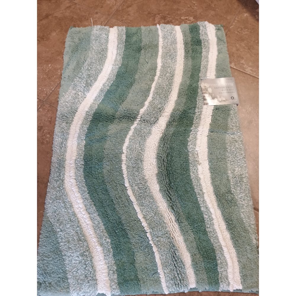 Cotton Swirl Bath Mat Green  White 24x36 100 Cotton