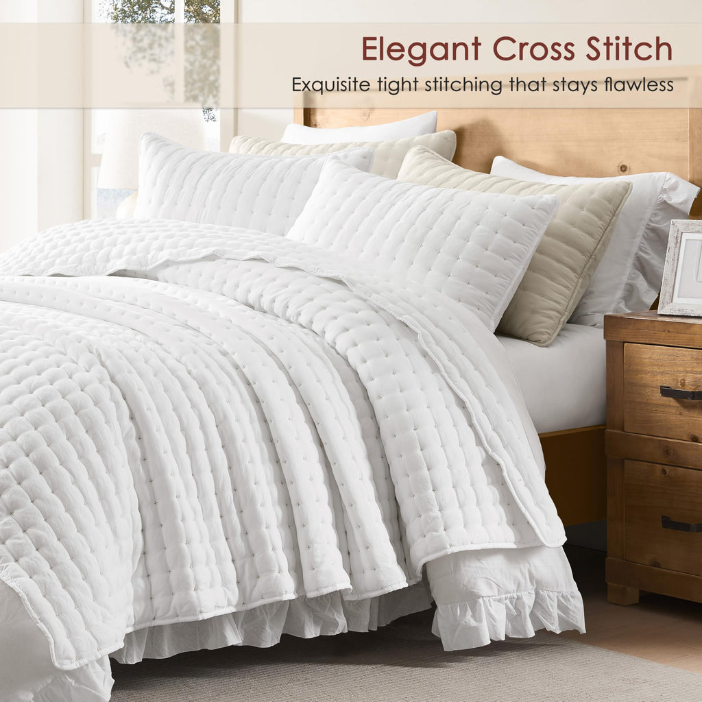 As-Is WDCOZY White Queen Size Lightweight Soft Quilt Bedding Set with Shams 3 Pieces Retail $44.00